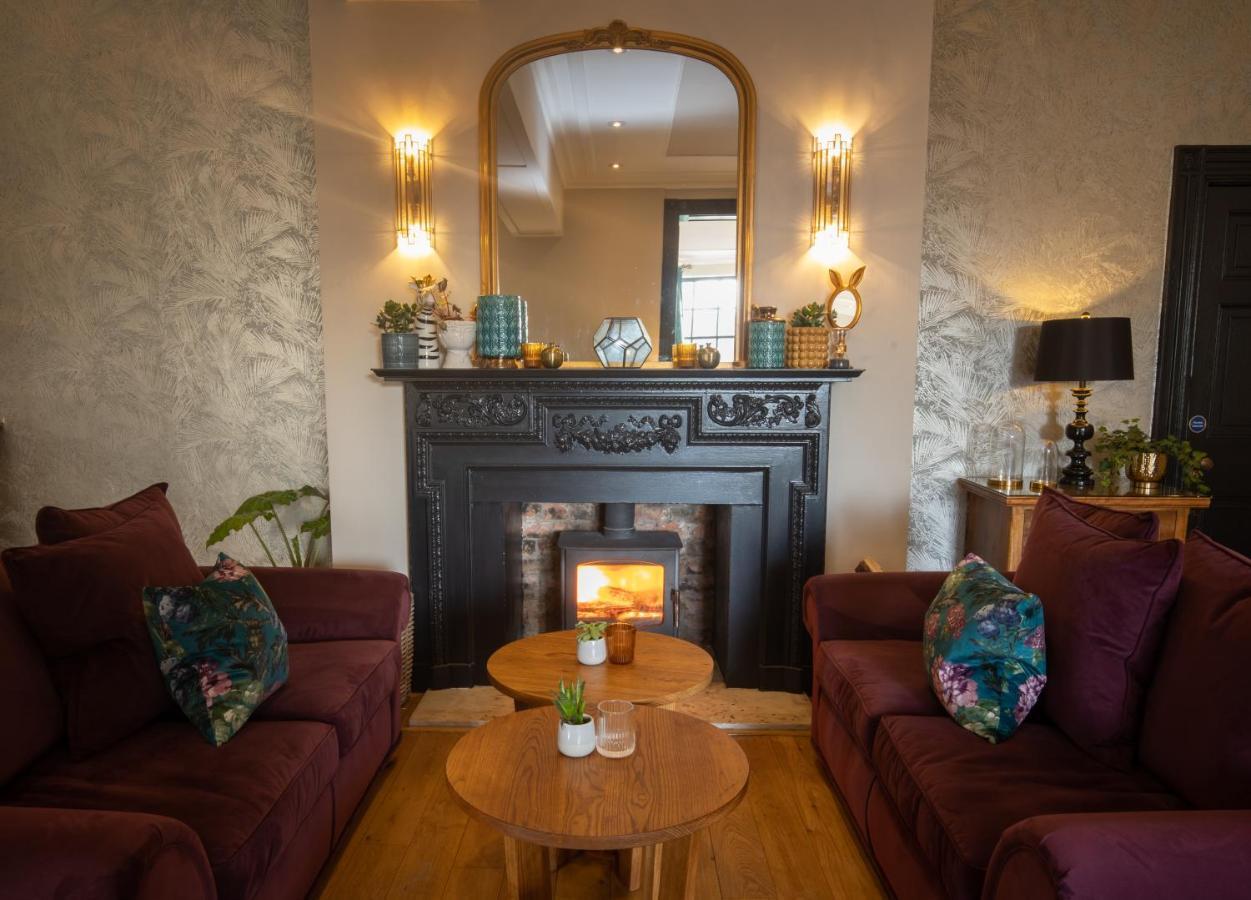 Rowton Hall Hotel And Spa チェスター エクステリア 写真