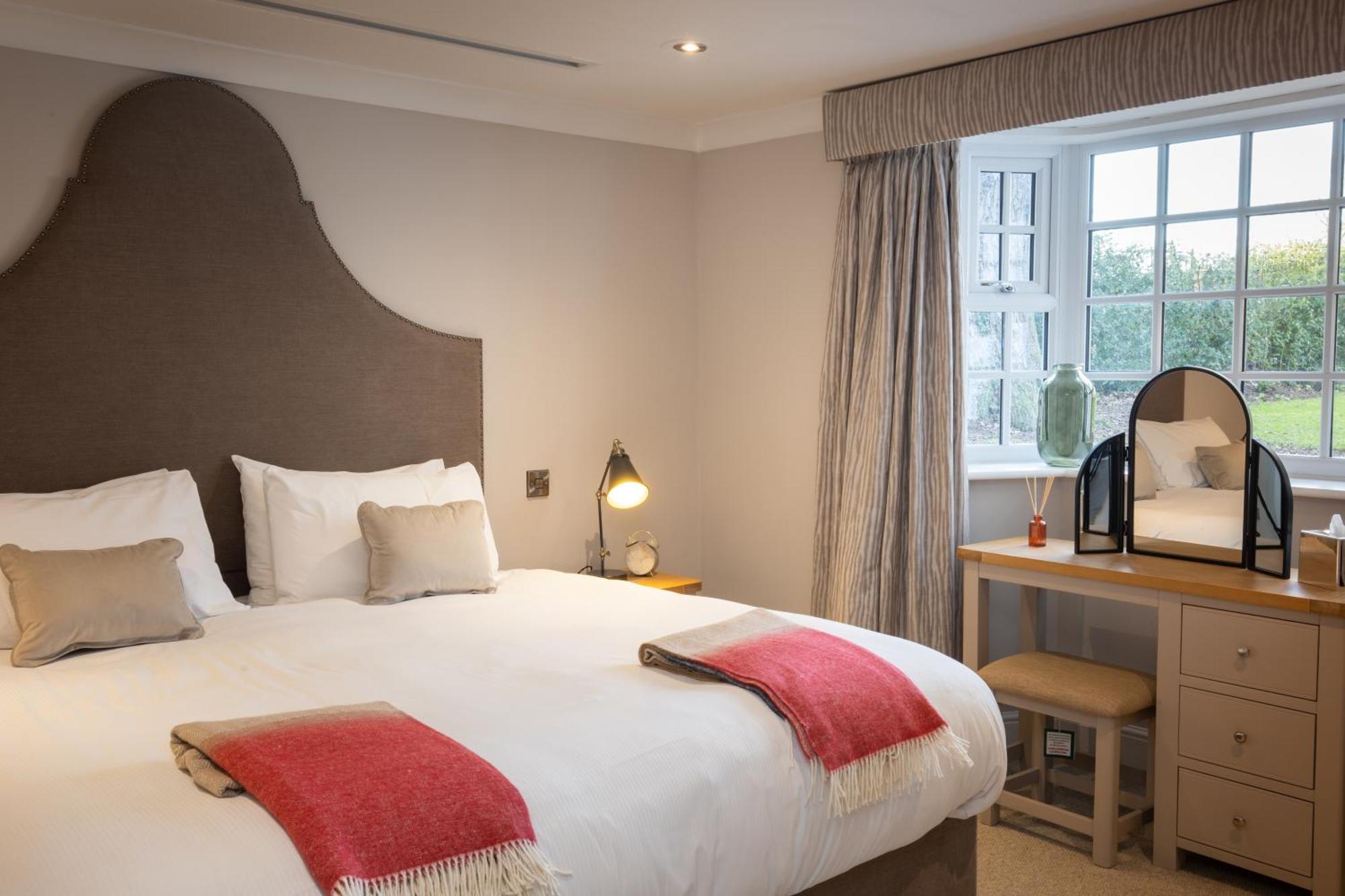 Rowton Hall Hotel And Spa チェスター エクステリア 写真