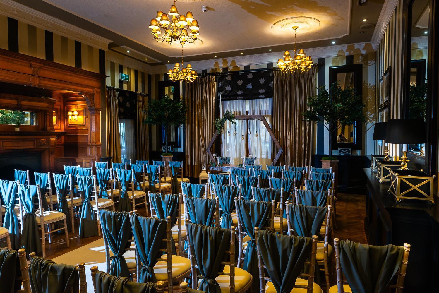 Rowton Hall Hotel And Spa チェスター エクステリア 写真