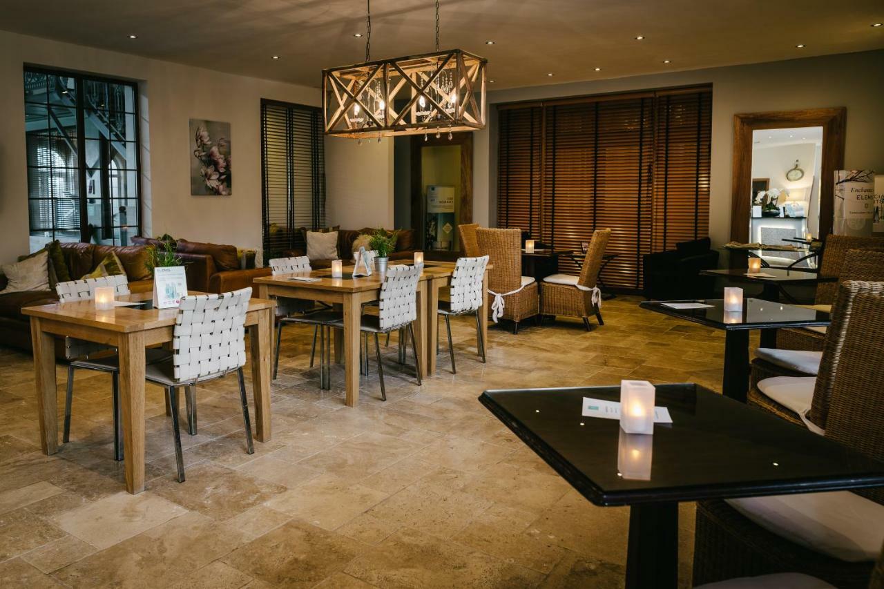 Rowton Hall Hotel And Spa チェスター エクステリア 写真