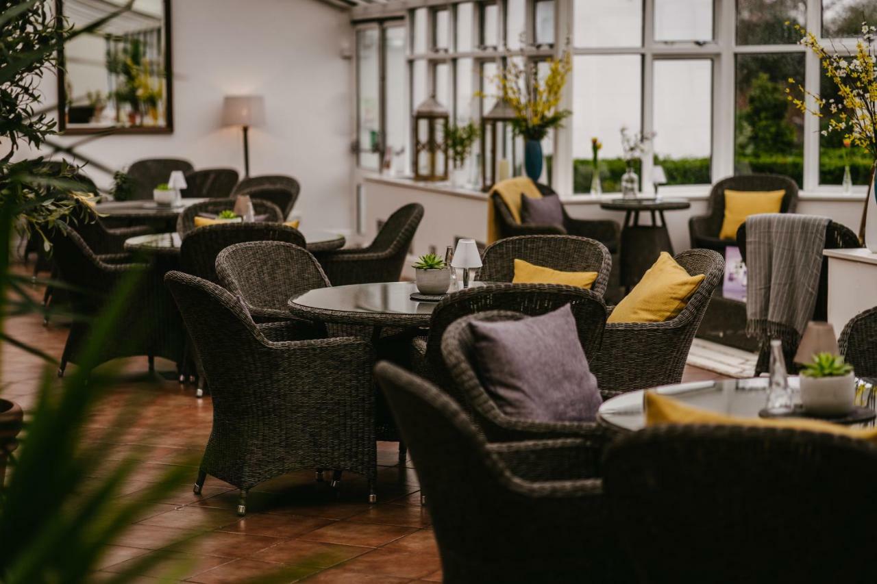 Rowton Hall Hotel And Spa チェスター エクステリア 写真